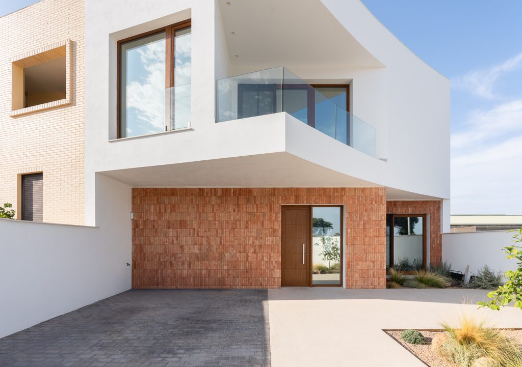 Fachada principal de vivienda unifamiliar en El Puig