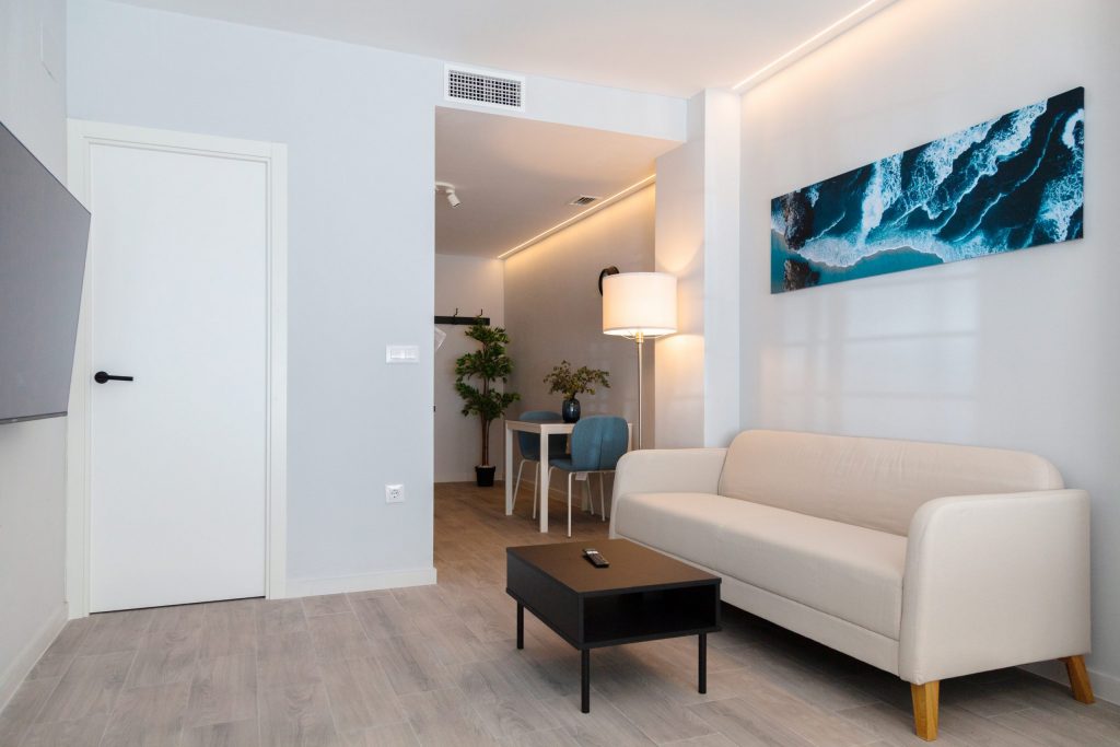 Zona de estar en suite de hotel en el Cabañal Valencia